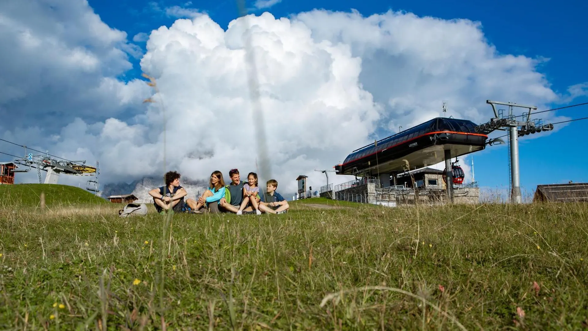 Naturae Lodge Wellness & Spa アッレゲ ホテル